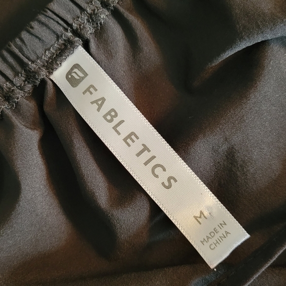 Fabletics Black Prue Cutout Off Shoulder Romper Size Medium - Picture 10 of 11